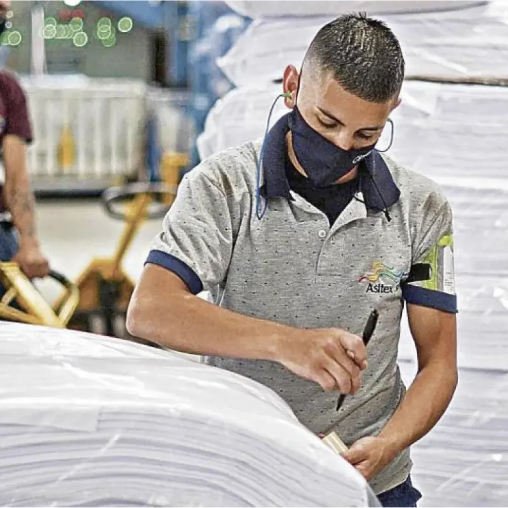 Salarios suben con la inflación